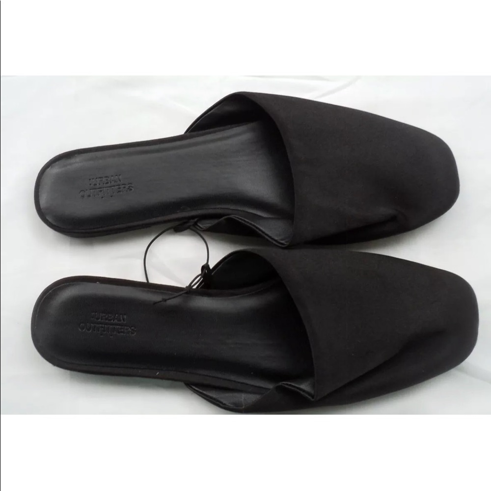 Urban Outfitters sandals NWOT